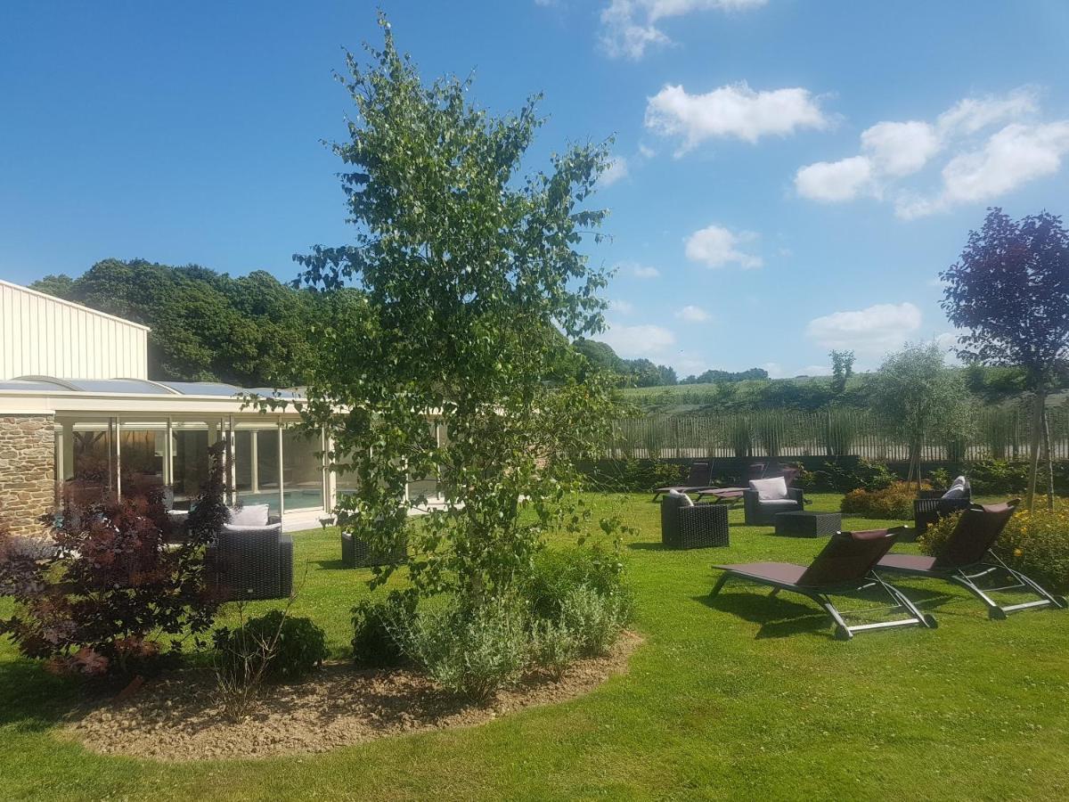 Les Gites Du Haut Pin Calorguen Exterior foto